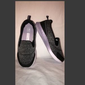 Girls athletic works runners